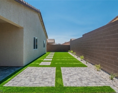 1691 Douglas Creek Street - Photo Thumbnail 35