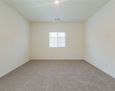 1691 Douglas Creek Street - Photo Thumbnail 21