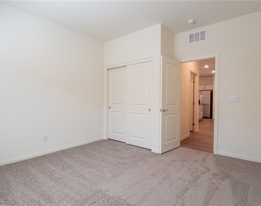 1691 Douglas Creek Street - Photo Thumbnail 31