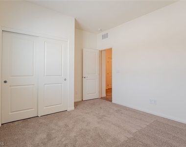 1691 Douglas Creek Street - Photo Thumbnail 26