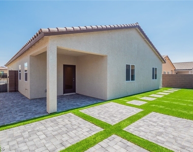 1691 Douglas Creek Street - Photo Thumbnail 36