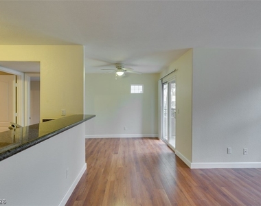 9325 W Desert Inn Road - Photo Thumbnail 11
