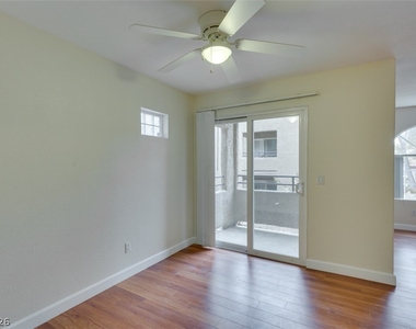 9325 W Desert Inn Road - Photo Thumbnail 14