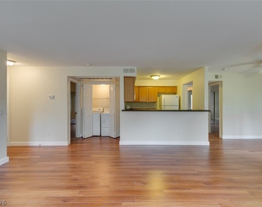 9325 W Desert Inn Road - Photo Thumbnail 9