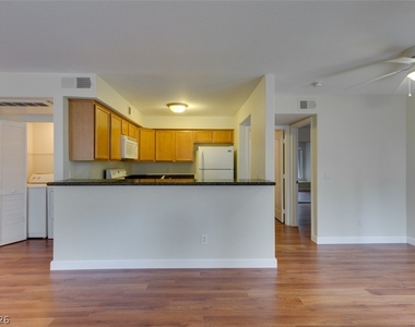 9325 W Desert Inn Road - Photo Thumbnail 13