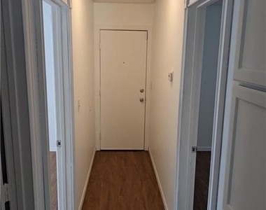712 Brenner Way - Photo Thumbnail 11