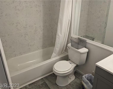 712 Brenner Way - Photo Thumbnail 12