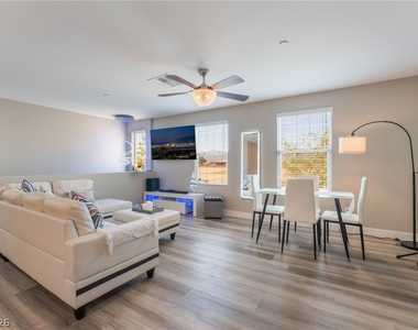 5230 Steep Cliffs Avenue - Photo Thumbnail 7