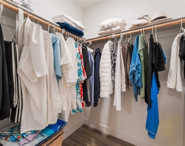5230 Steep Cliffs Avenue - Photo Thumbnail 25