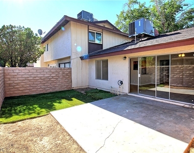 2349 Canfield Drive - Photo Thumbnail 9
