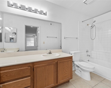 1575 W Warm Springs Road - Photo Thumbnail 22