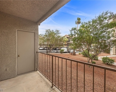 1575 W Warm Springs Road - Photo Thumbnail 24