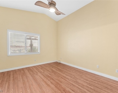 3124 Bayliner Avenue - Photo Thumbnail 15