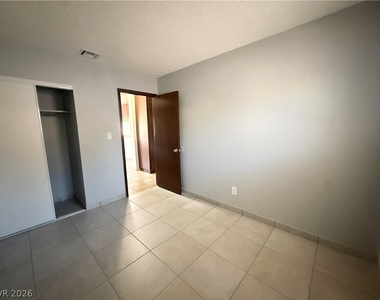 1405 N 22nd Street - Photo Thumbnail 11