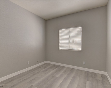 7456 Oatman Lane - Photo Thumbnail 20