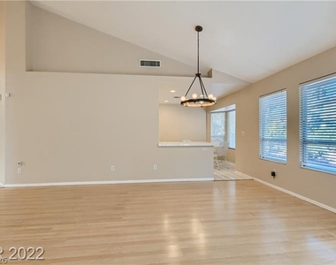 7272 Vista Bonita Drive - Photo Thumbnail 12