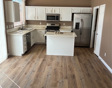 8031 Palace Monaco Avenue - Photo Thumbnail 1