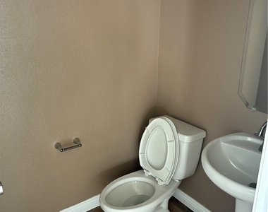 8031 Palace Monaco Avenue - Photo Thumbnail 8