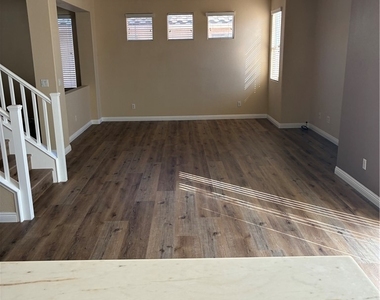 8031 Palace Monaco Avenue - Photo Thumbnail 2