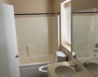 8031 Palace Monaco Avenue - Photo Thumbnail 6