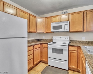 3145 E Flamingo Road - Photo Thumbnail 1