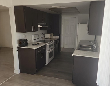 4370 Sanderling Circle - Photo Thumbnail 3