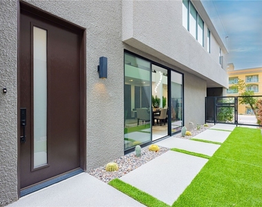13 Promenade Isle Lane - Photo Thumbnail 18