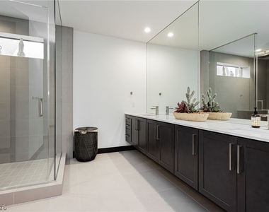 13 Promenade Isle Lane - Photo Thumbnail 31