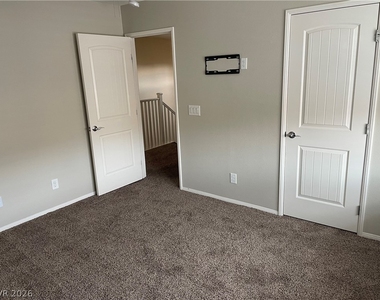 7012 Delta Falls Street - Photo Thumbnail 13