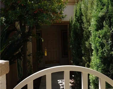 9341 Villa Ridge Drive - Photo Thumbnail 4