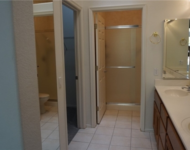 9341 Villa Ridge Drive - Photo Thumbnail 24