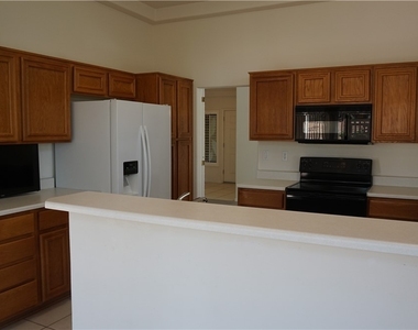 9341 Villa Ridge Drive - Photo Thumbnail 15