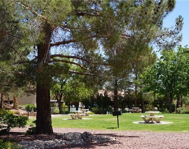 9341 Villa Ridge Drive - Photo Thumbnail 38