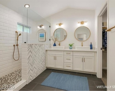 8404 Shore Breeze Drive - Photo Thumbnail 12
