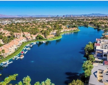 8404 Shore Breeze Drive - Photo Thumbnail 26