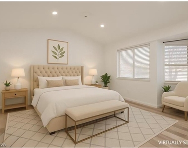 8404 Shore Breeze Drive - Photo Thumbnail 15