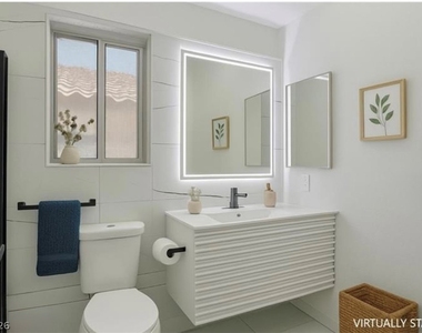 8404 Shore Breeze Drive - Photo Thumbnail 10