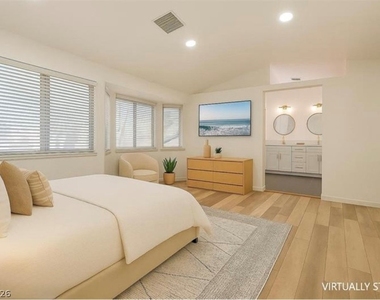8404 Shore Breeze Drive - Photo Thumbnail 16