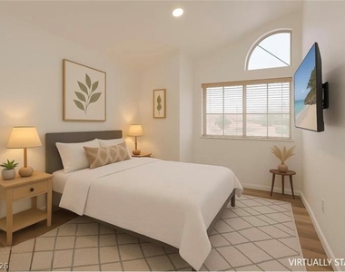 8404 Shore Breeze Drive - Photo Thumbnail 18