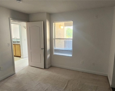 5055 Hacienda Avenue - Photo Thumbnail 18