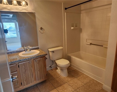5055 Hacienda Avenue - Photo Thumbnail 14