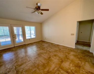 2519 Sungold Drive - Photo Thumbnail 3