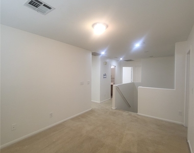 560 Playa Linda Place - Photo Thumbnail 8