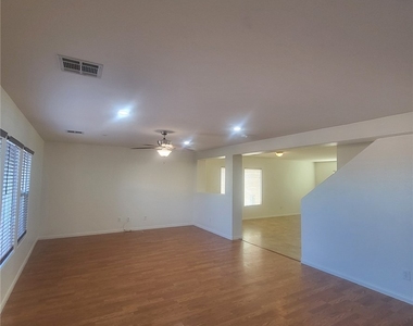 560 Playa Linda Place - Photo Thumbnail 4