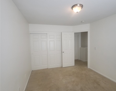 560 Playa Linda Place - Photo Thumbnail 10