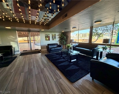 205 E Harmon Avenue - Photo Thumbnail 3