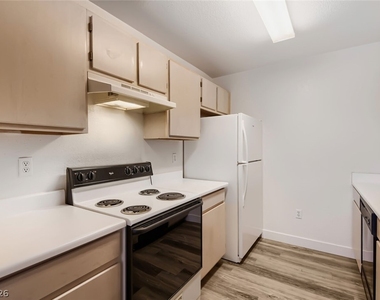1150 N Buffalo Drive - Photo Thumbnail 3
