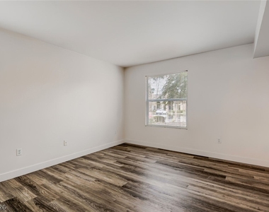 1150 N Buffalo Drive - Photo Thumbnail 15