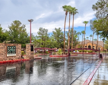 1150 N Buffalo Drive - Photo Thumbnail 26