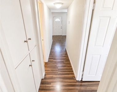 412 W Monroe Avenue - Photo Thumbnail 5